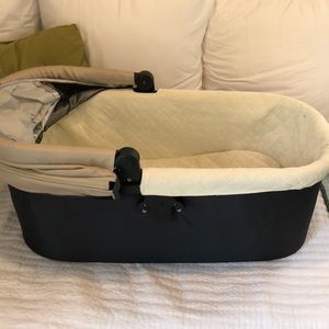 2014 Uppababy Bassinet-Great Condition